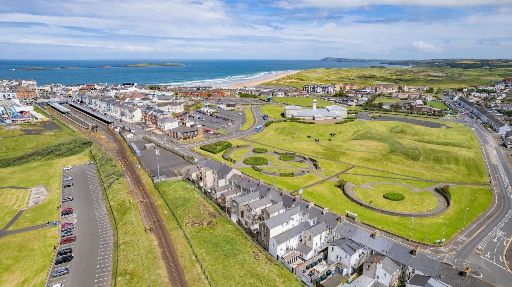 2 Dunluce Green - Portrush By The Sea Extérieur photo